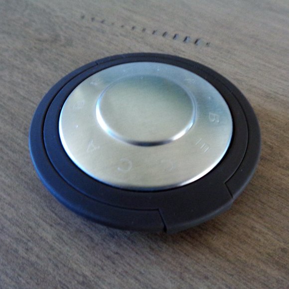 BOGO Becca Nightingale Blush - Picture 3 of 7